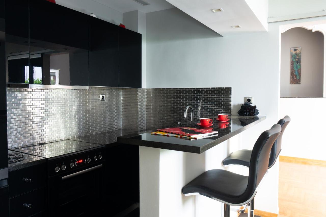 شقة The Burton Luxury 1Br In Plaka, أثينا المظهر الخارجي الصورة